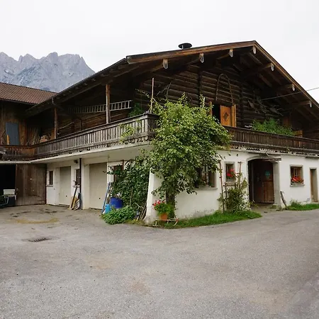 Farm stay Bio-bauernhof Rettenbachgut